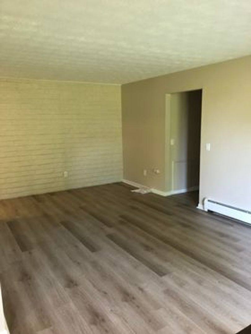 Apartment for rent at 17 Stenwick Dr E, Churchville, NY 14428