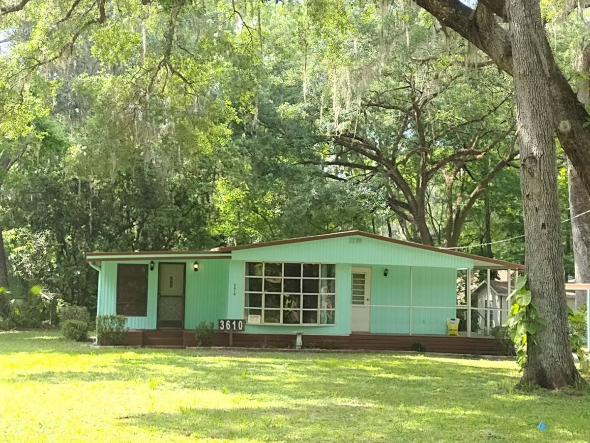 House for rent at 3610 Cr 406 Rd, Lake Panasoffkee, FL 33538
