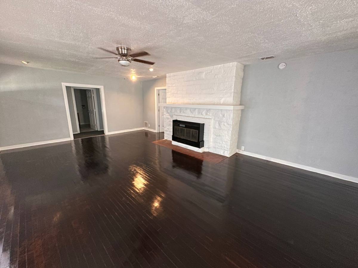 House for rent at 211 W Holland, Mount Pleasant, TX 75455
