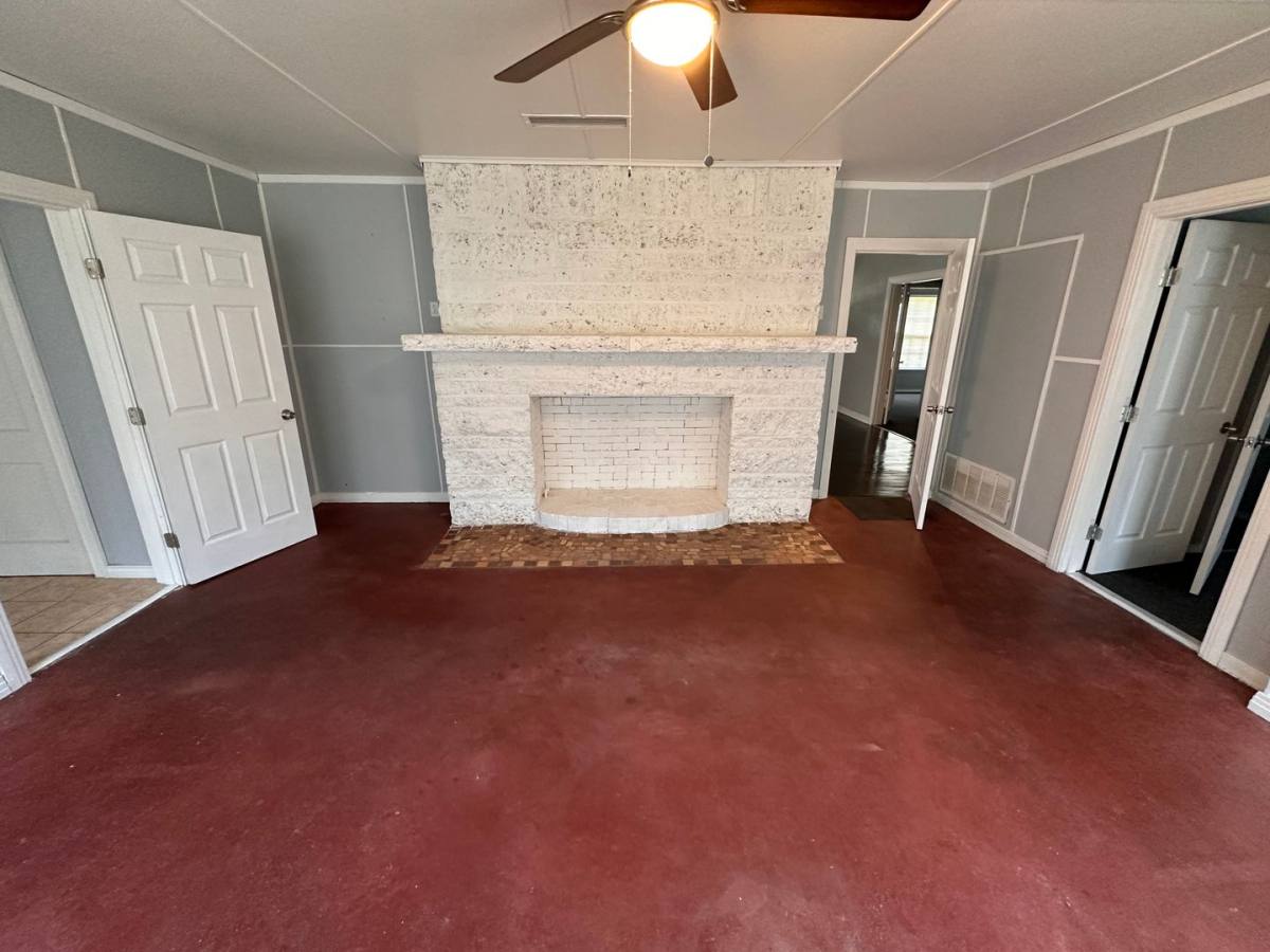 House for rent at 211 W Holland, Mount Pleasant, TX 75455