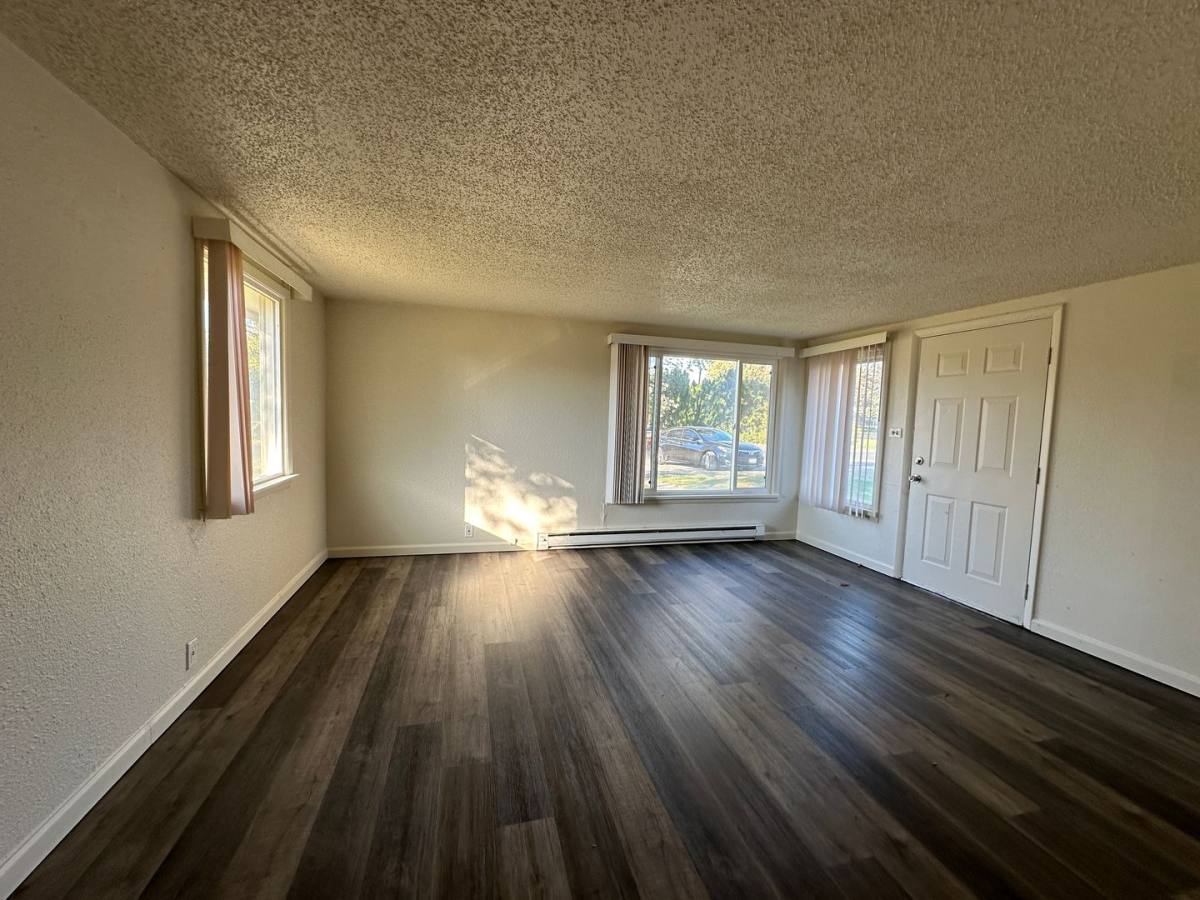 Apartment for rent at 202 204 E, Kennewick, WA 99337