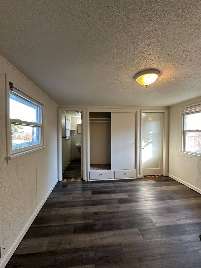 Apartment for rent at 202 204 E, Kennewick, WA 99337