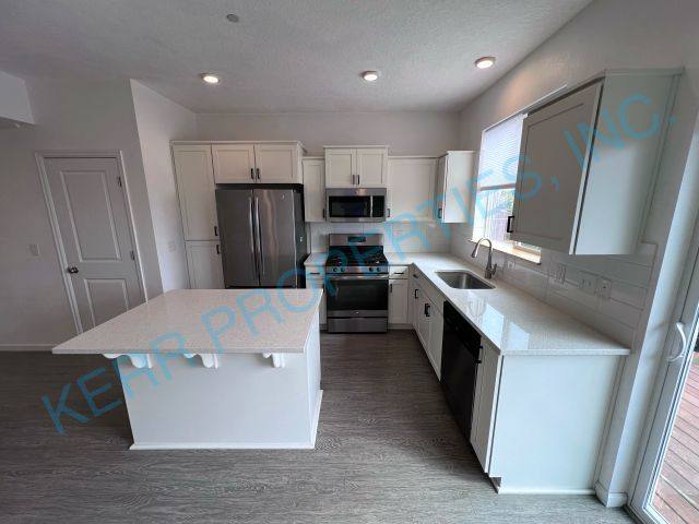 Townhouse for rent at 12996 SE 155th Ave, Happy Valley, OR 97086