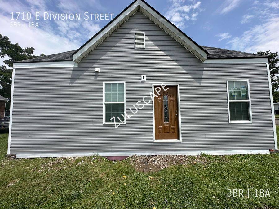House for rent at 1710 E Division St, Evansville, IN 47711