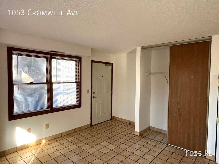 Apartment for rent at 1053 Cromwell Ave, Saint Paul, MN 55114