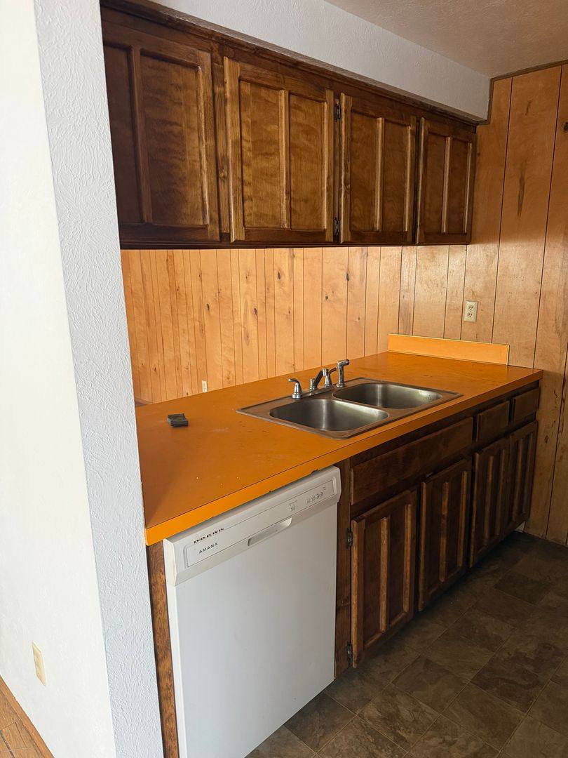 Apartment for rent at 2118-2120 Eberlein Ave, Klamath Falls, OR 97601