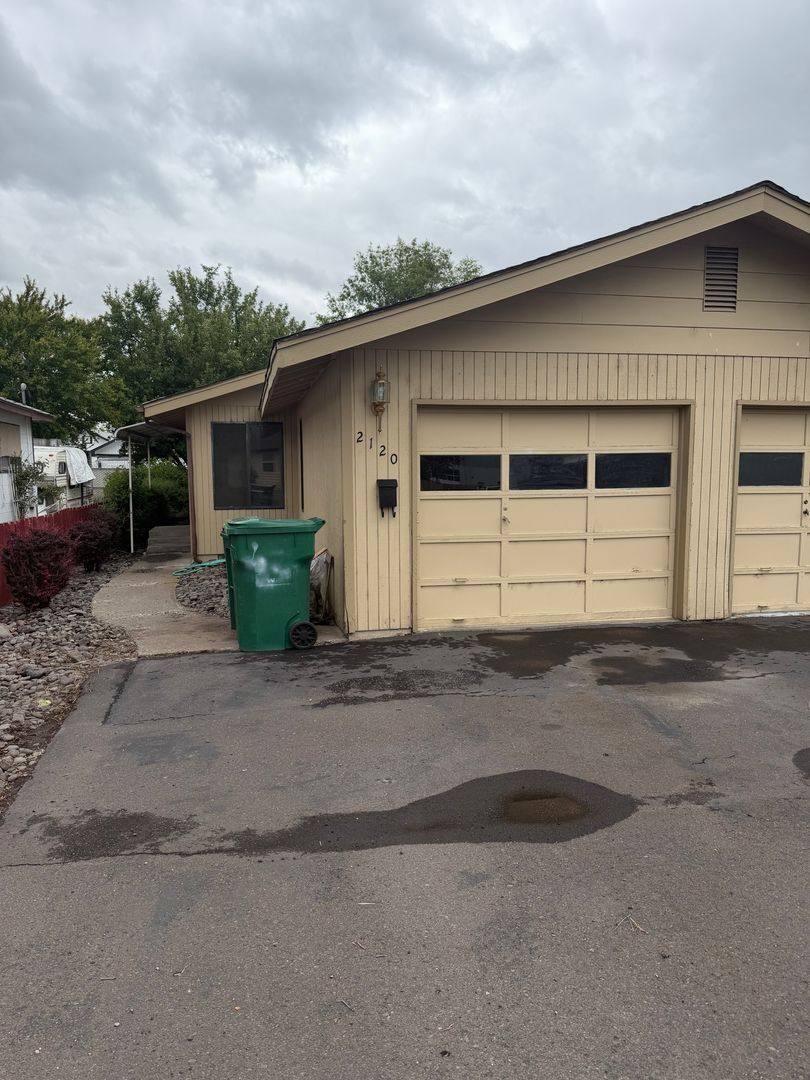 Apartment for rent at 2118-2120 Eberlein Ave, Klamath Falls, OR 97601