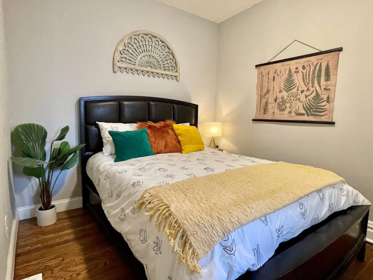 Apartment for rent at 4564 Flad Ave #2E, Saint Louis, MO 63110