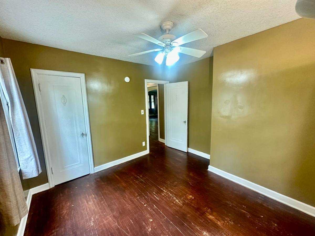 House for rent at 1303 Edgerton St, Saint Paul, MN 55130