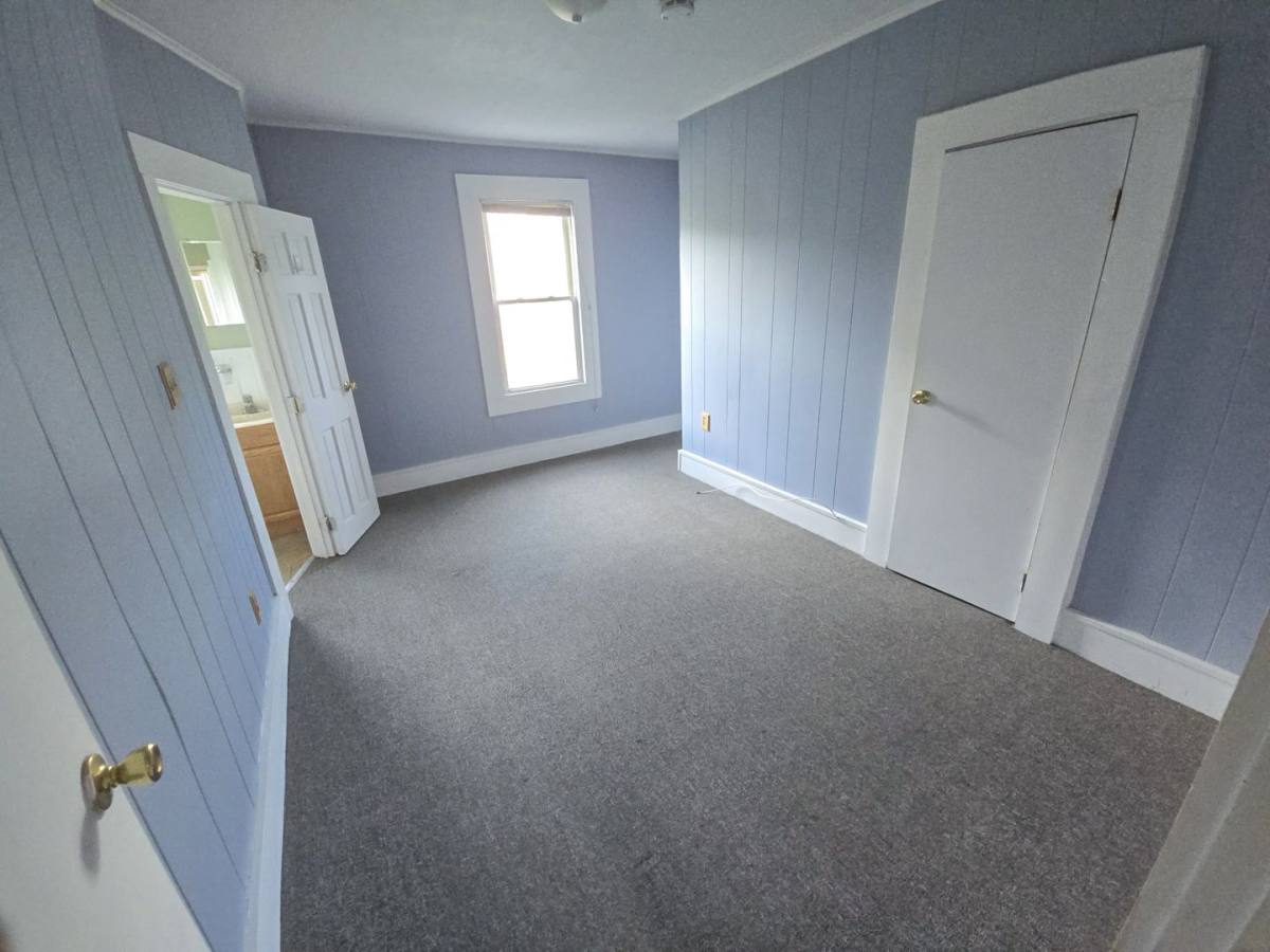 Apartment for rent at 11 Lawrence St, New Haven, CT 06511