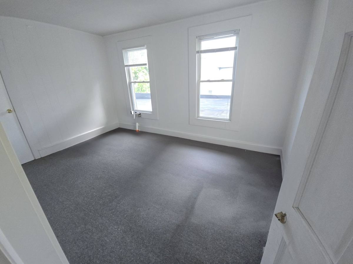 Apartment for rent at 11 Lawrence St, New Haven, CT 06511