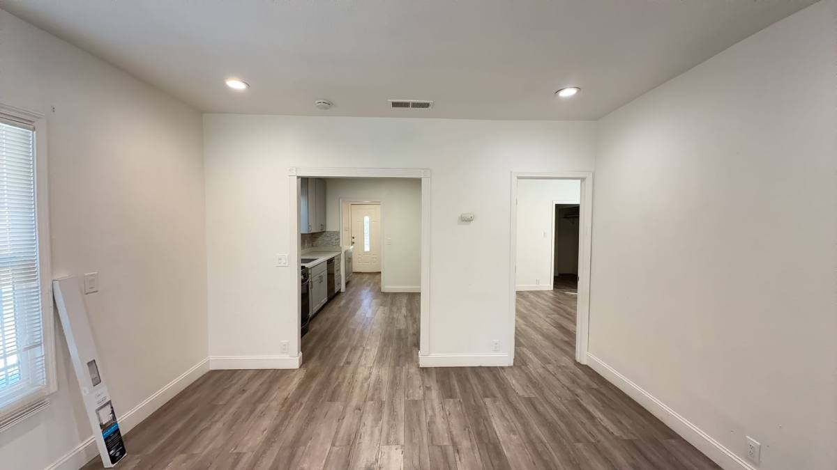 House for rent at 810 E Olive Ave, Turlock, CA 95380