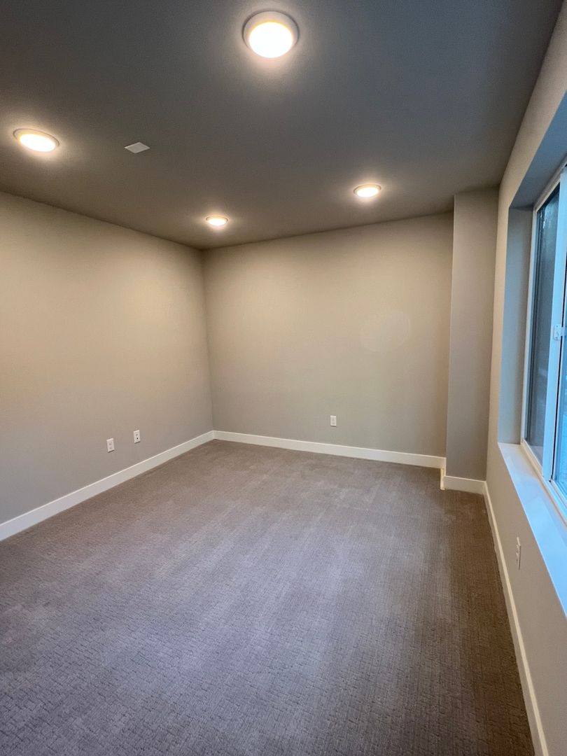 Townhouse for rent at 1231 131st Court NE, Bellevue, WA 98005