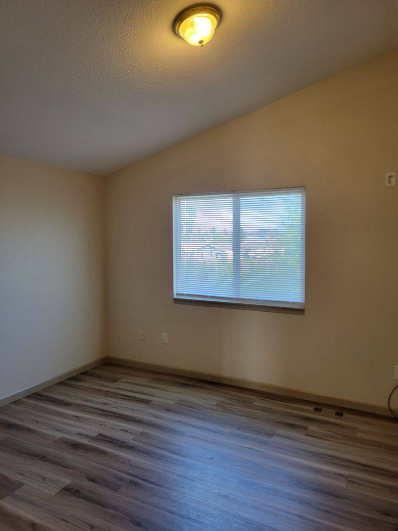House for rent at 412 Alexander St NE, Salem, OR 97301