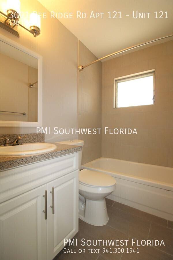 Apartment for rent at 3001 Bee Ridge Rd #121, Sarasota, FL 34239