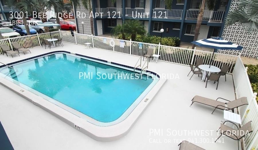 Apartment for rent at 3001 Bee Ridge Rd #121, Sarasota, FL 34239
