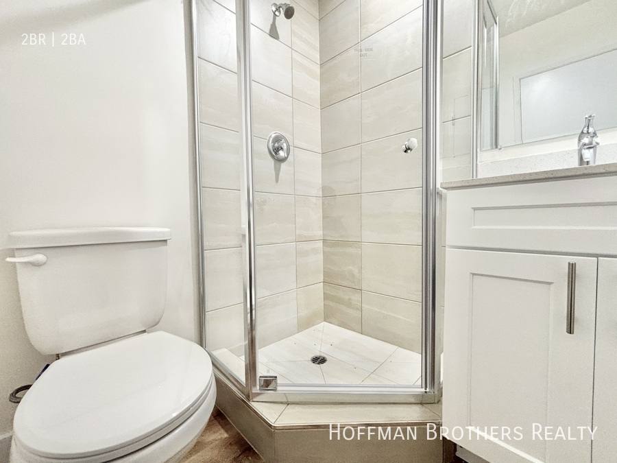 Apartment for rent at 1784 N Sycamore Ave #111, Los Angeles, CA 90028
