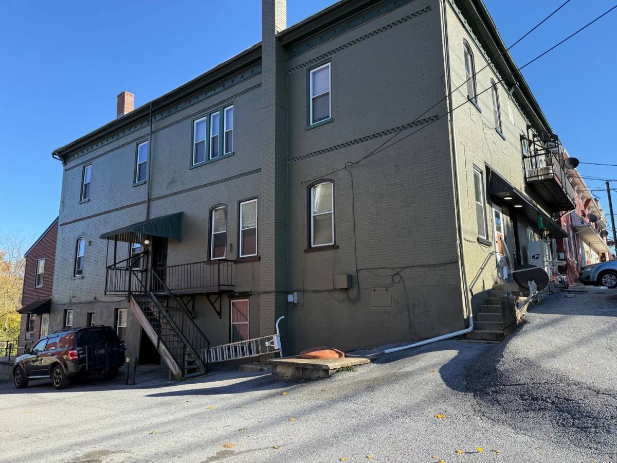 Apartment for rent at 833 Pequea Ave, Gap, PA 17527