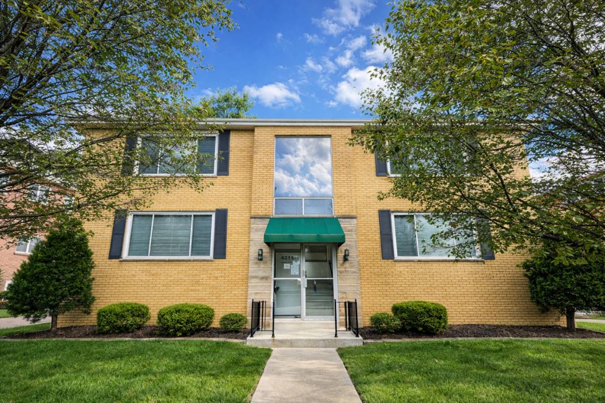 Apartment for rent at 4205-4261 Fatima Dr, Saint Louis, MO 63123