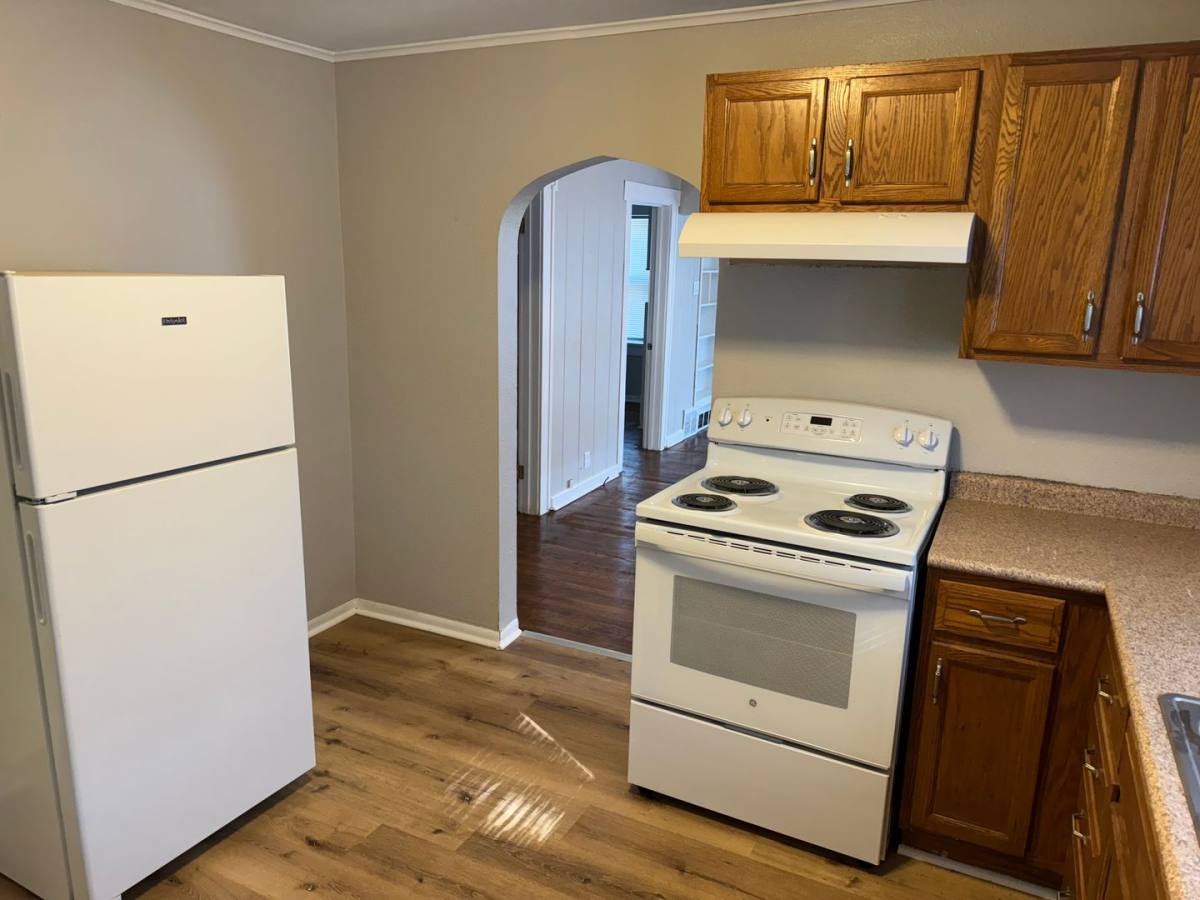 House for rent at 341 E Leland Ave, Des Moines, IA 50315