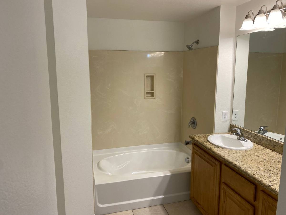 Condo for rent at 27 E Agate Ave, Las Vegas, NV 89123