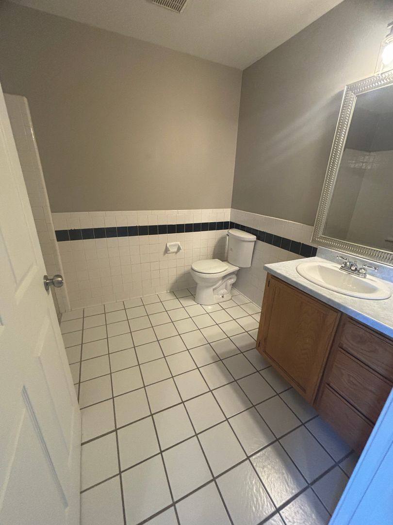 Apartment for rent at 2609 S 56th, Fort Smith, AR 72903