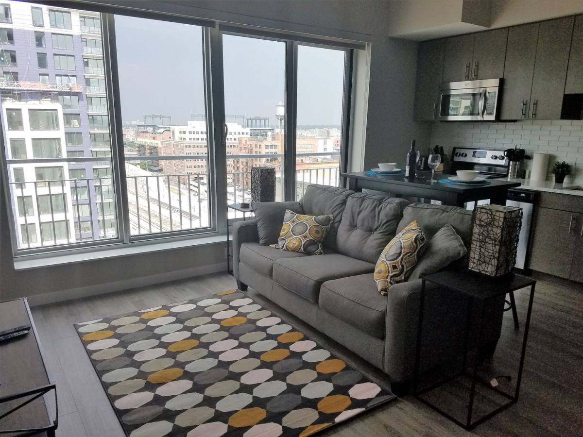 Apartment for rent at 1650 Wewatta St, Denver, CO 80202