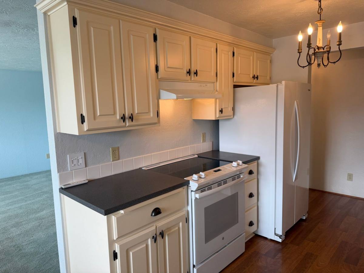 House for rent at 1198 55th Place, Springfield, OR 97477