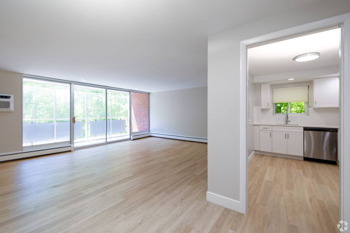 Apartment for rent at 5 Stonehill Dr, Stoneham, MA 02180