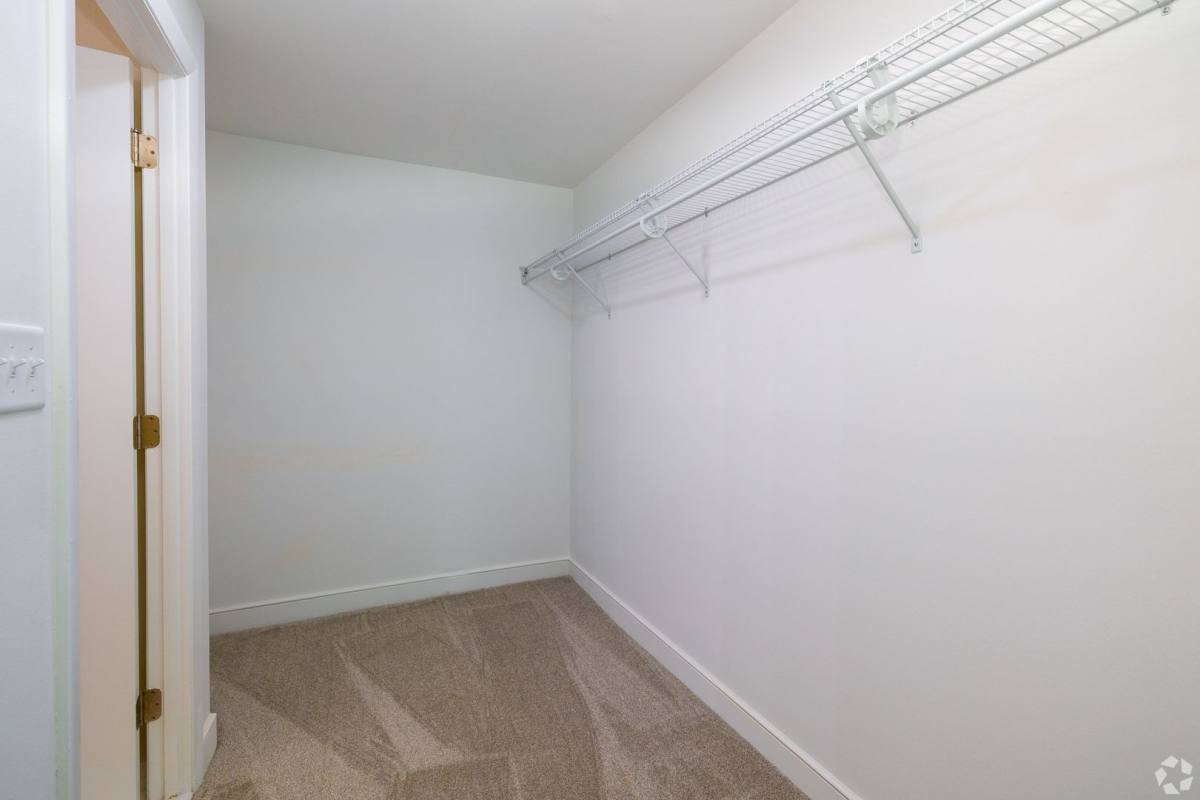 Apartment for rent at 5 Stonehill Dr, Stoneham, MA 02180