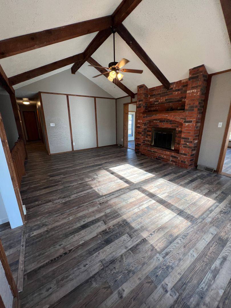 House for rent at 5518 S Roanoke Ave, Springfield, MO 65810