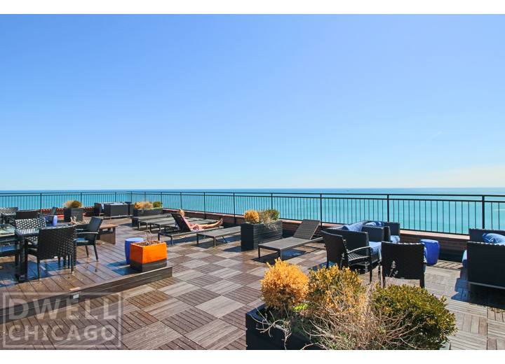 Apartment for rent at 1350 N Lake Shore Dr, Chicago, IL 60610