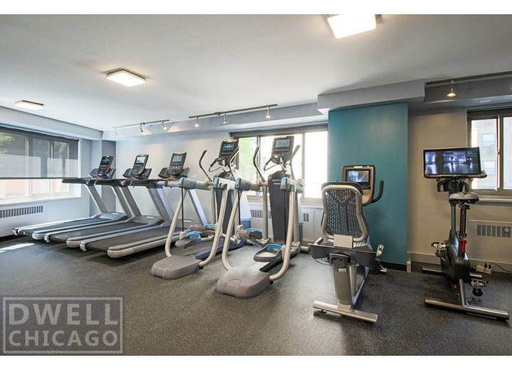 Apartment for rent at 1350 N Lake Shore Dr, Chicago, IL 60610