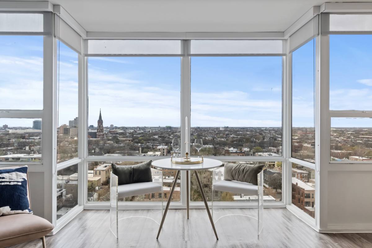 Apartment for rent at 1749 N Wells St, Chicago, IL 60614