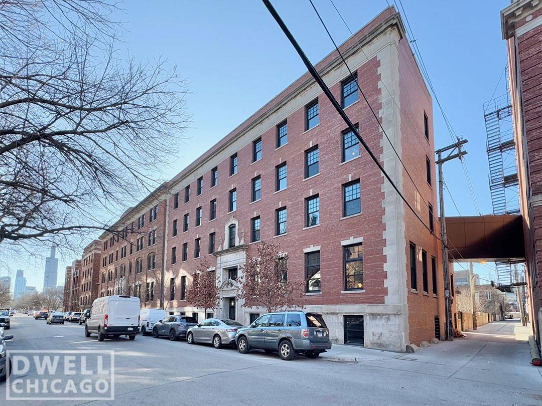 Apartment for rent at 1515 W Monroe St, Chicago, IL 60607