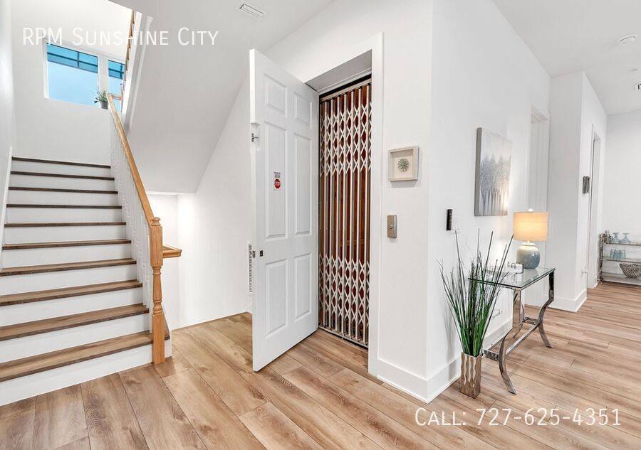 Townhouse for rent at 15405 Gulf Blvd #A1, Saint Petersburg, FL 33708
