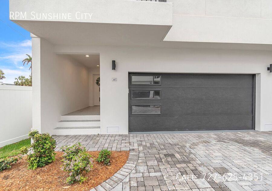 Townhouse for rent at 15405 Gulf Blvd #A1, Saint Petersburg, FL 33708