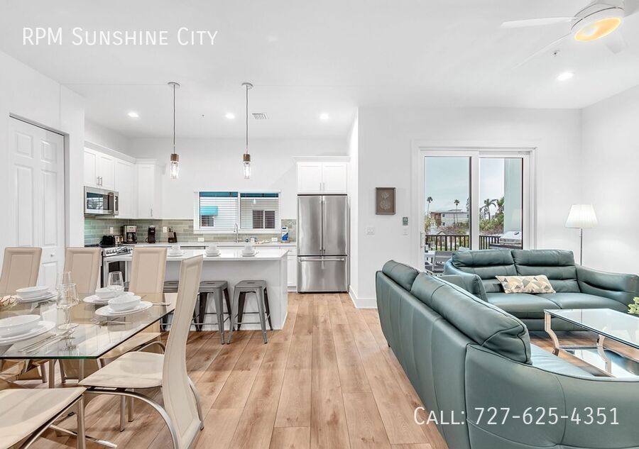 Townhouse for rent at 15405 Gulf Blvd #A1, Saint Petersburg, FL 33708