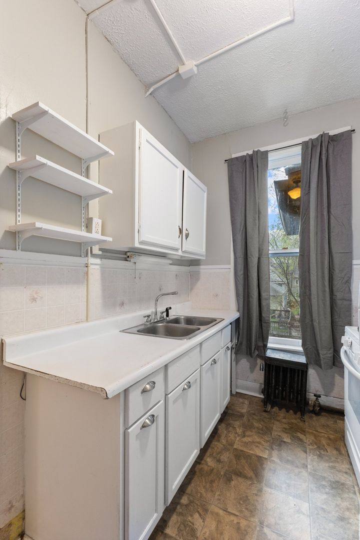 Apartment for rent at 940 Woodruff Place Middle Dr #5, Indianapolis, IN 46201