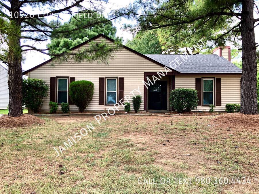 House for rent at 10926 Copper Field Dr, Pineville, NC 28134