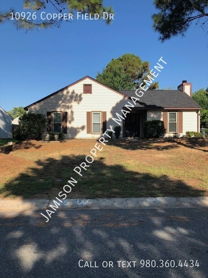 House for rent at 10926 Copper Field Dr, Pineville, NC 28134