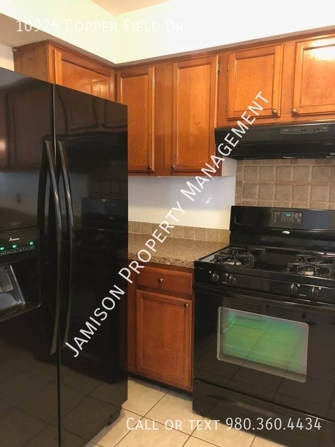 House for rent at 10926 Copper Field Dr, Pineville, NC 28134