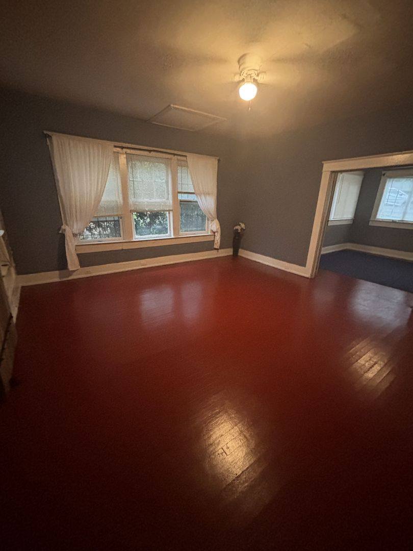 Apartment for rent at 2410 Arlington Crescent, Birmingham, AL 35205
