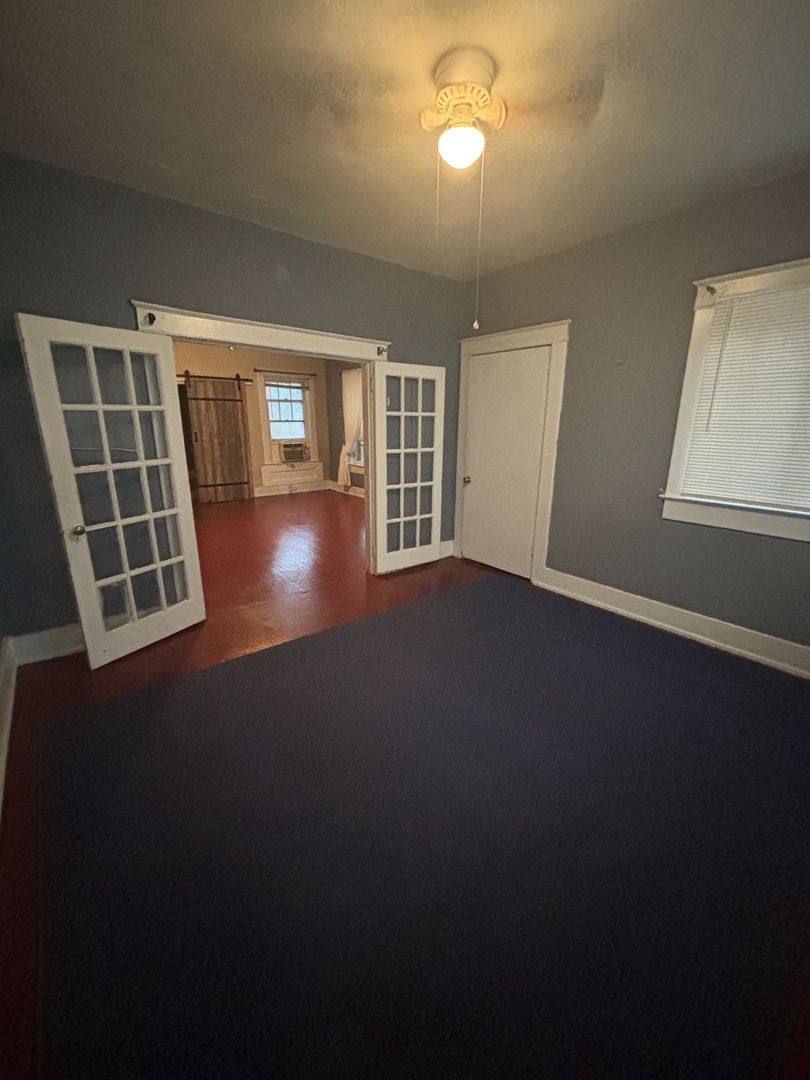 Apartment for rent at 2410 Arlington Crescent, Birmingham, AL 35205
