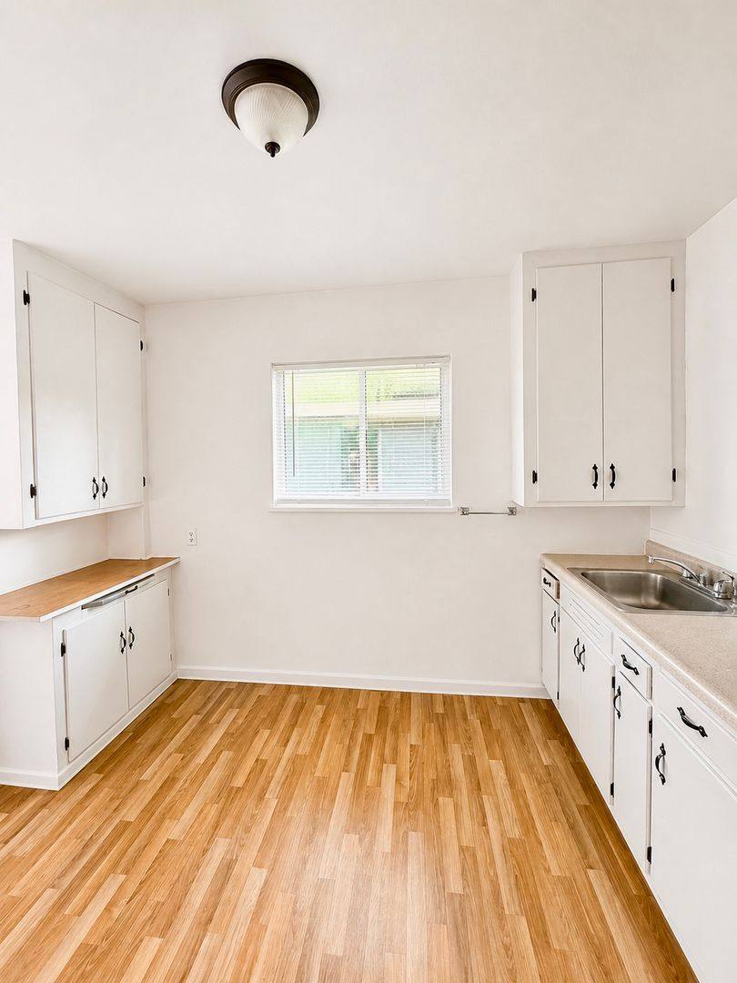 Apartment for rent at 520 Karr St, Hoquiam, WA 98550