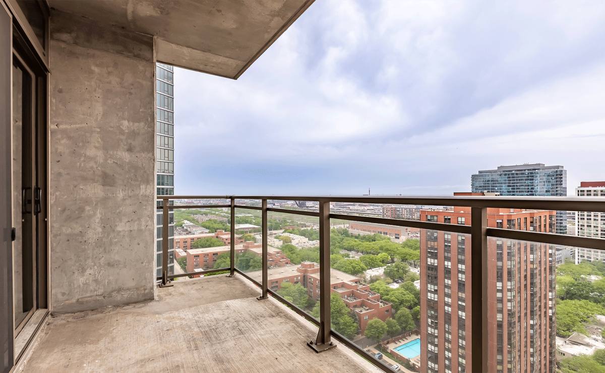 Apartment for rent at 8 E 9th St, Chicago, IL 60605