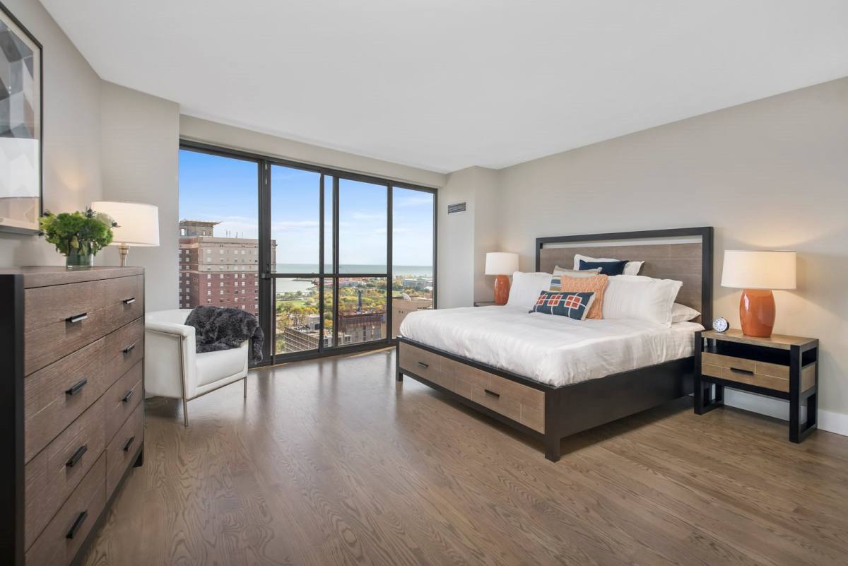 2 E 8th St, Chicago, IL 60605 - Apartment for Rent - Image 2