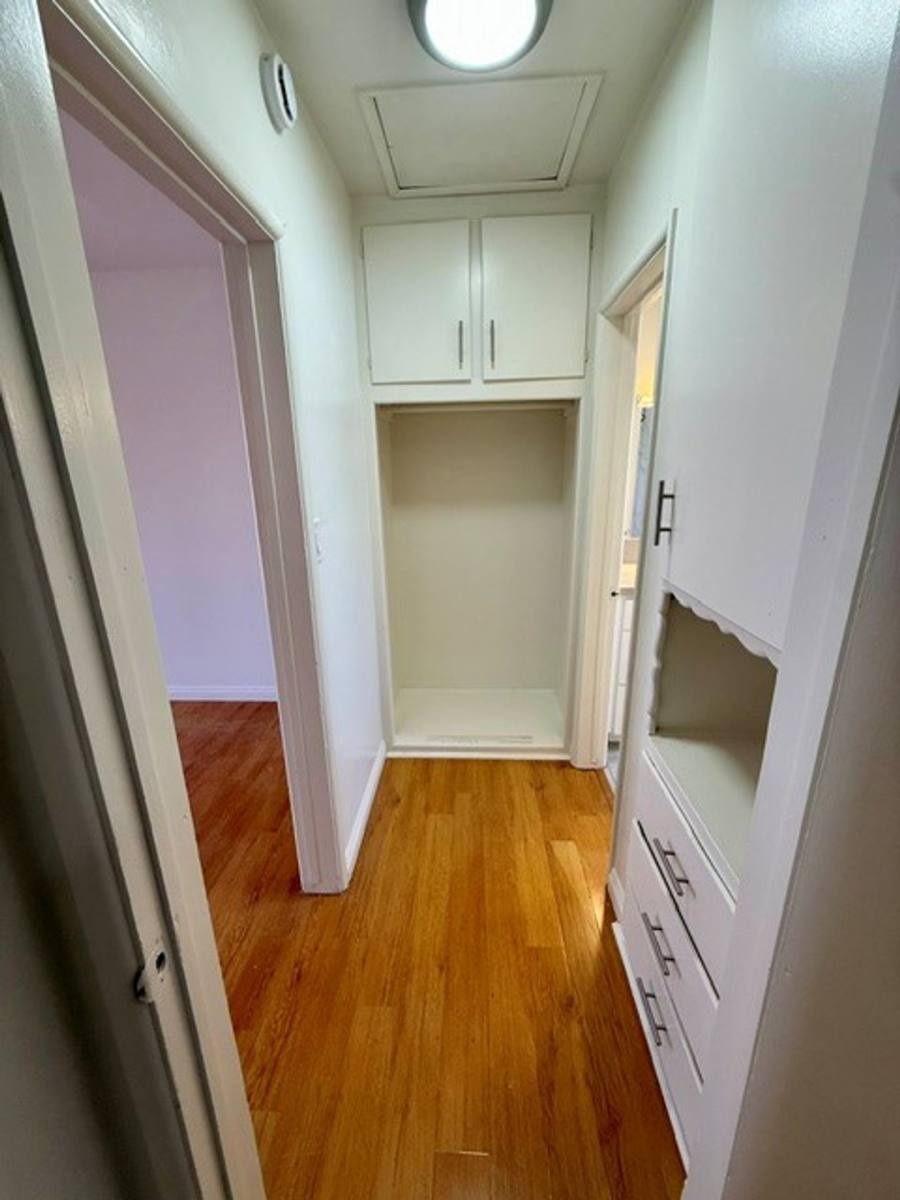 Apartment for rent at 459 Orange Ave, Long Beach, CA 90802