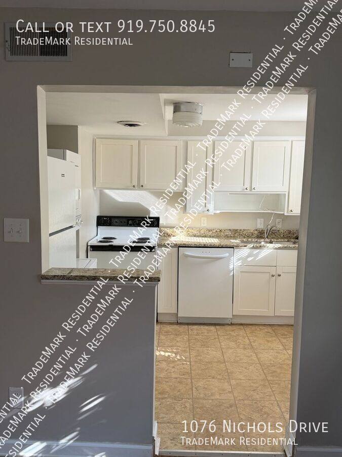Townhouse for rent at 1076 Nichols Dr, Raleigh, NC 27605
