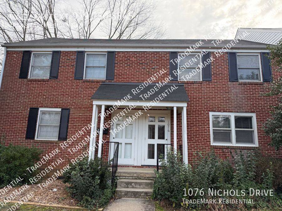 Townhouse for rent at 1076 Nichols Dr, Raleigh, NC 27605